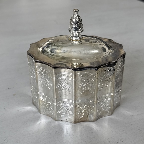 Godinger Silver Co. 1991 Silver Plated Victorian Style Etched Jewelry Box Lined